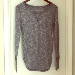 Long sleeve maternity shirt